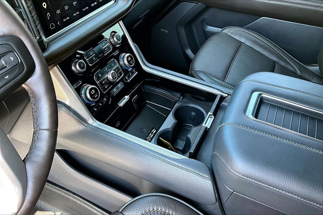 GMC Yukon 4WD 4dr Denali 2023