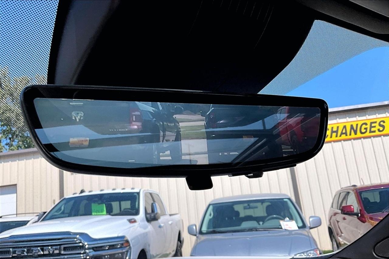 GMC Yukon 4WD 4dr Denali 2023