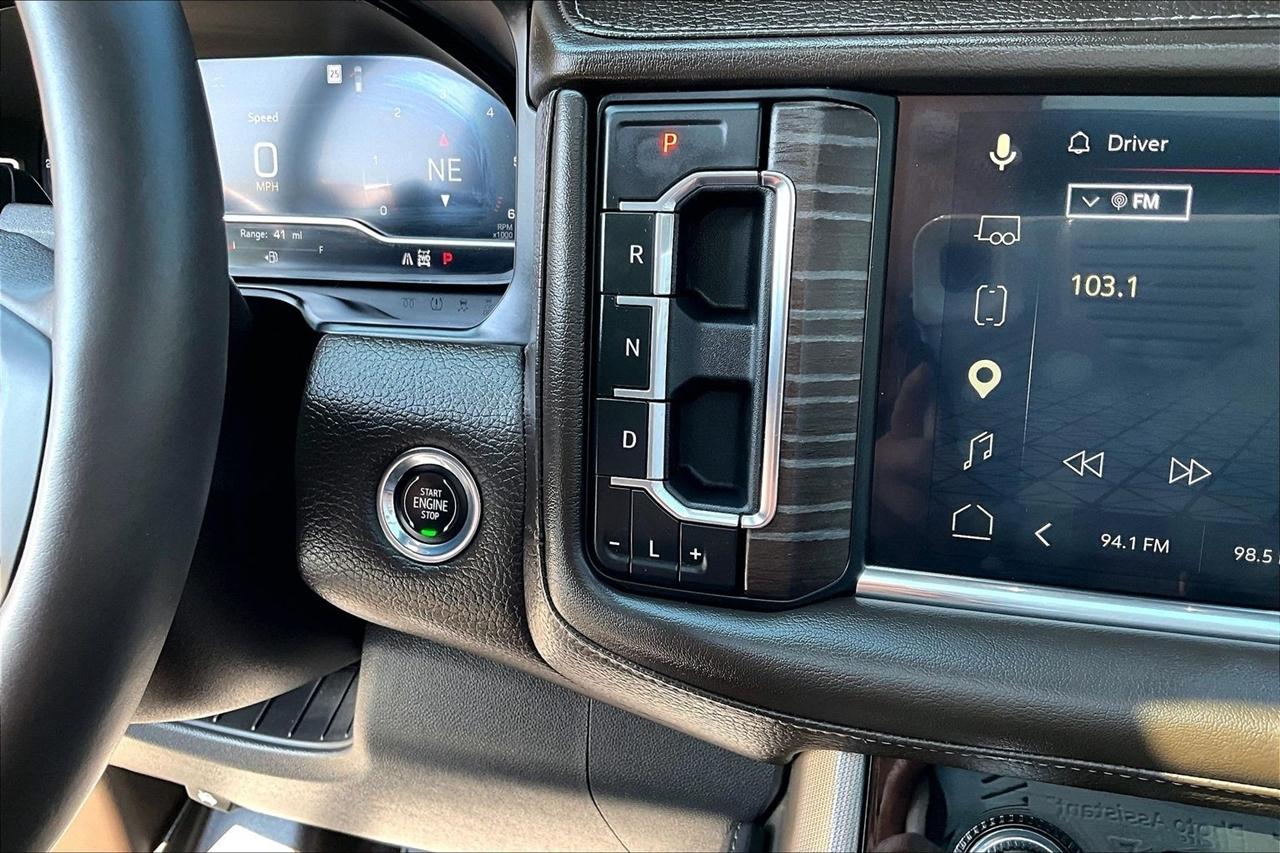 GMC Yukon 4WD 4dr Denali 2023