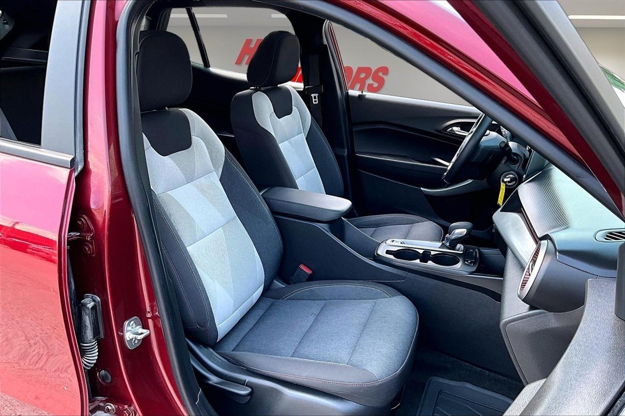 Chevrolet Trax FWD 4dr 1RS 2025
