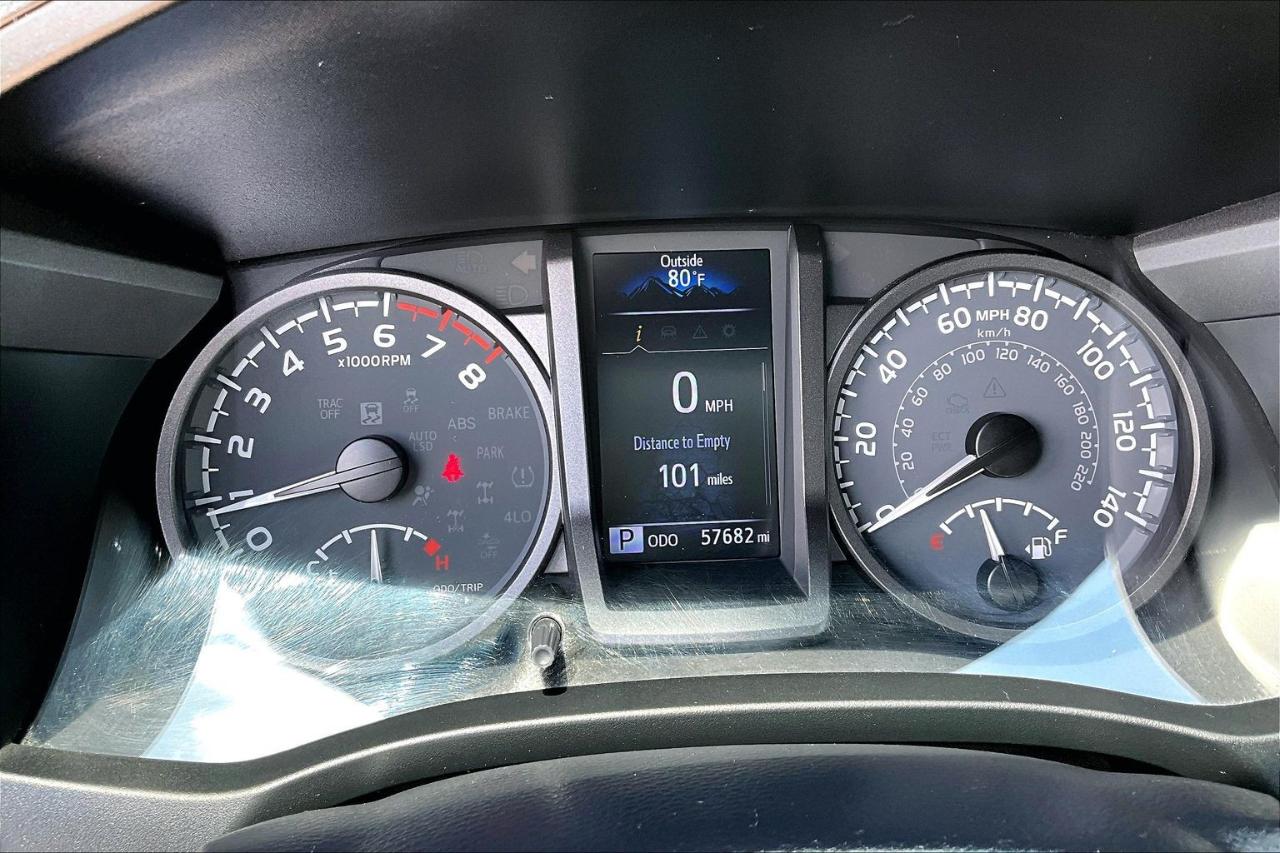 Toyota Tacoma 4WD TRD Sport Double Cab 5' Bed AT (Natl) 2022