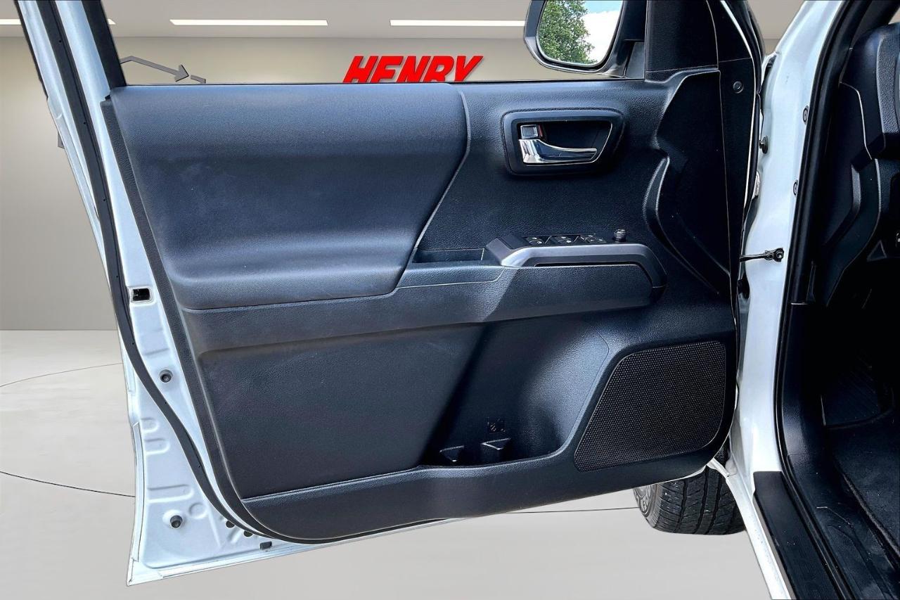 Toyota Tacoma 4WD TRD Sport Double Cab 5' Bed AT (Natl) 2022