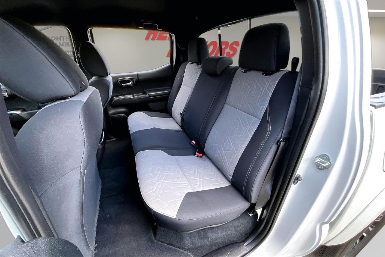 Toyota Tacoma 4WD TRD Sport Double Cab 5' Bed AT (Natl) 2022