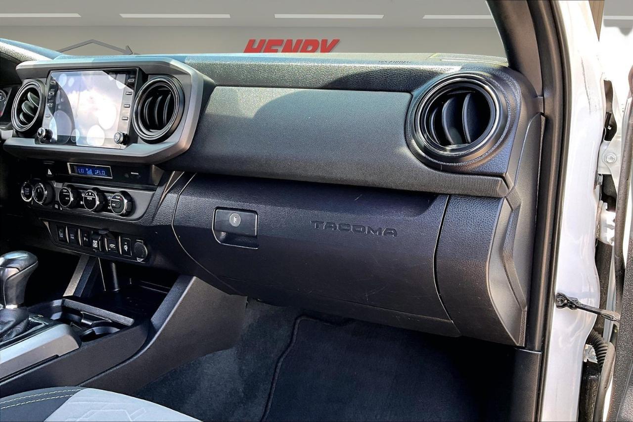 Toyota Tacoma 4WD TRD Sport Double Cab 5' Bed AT (Natl) 2022