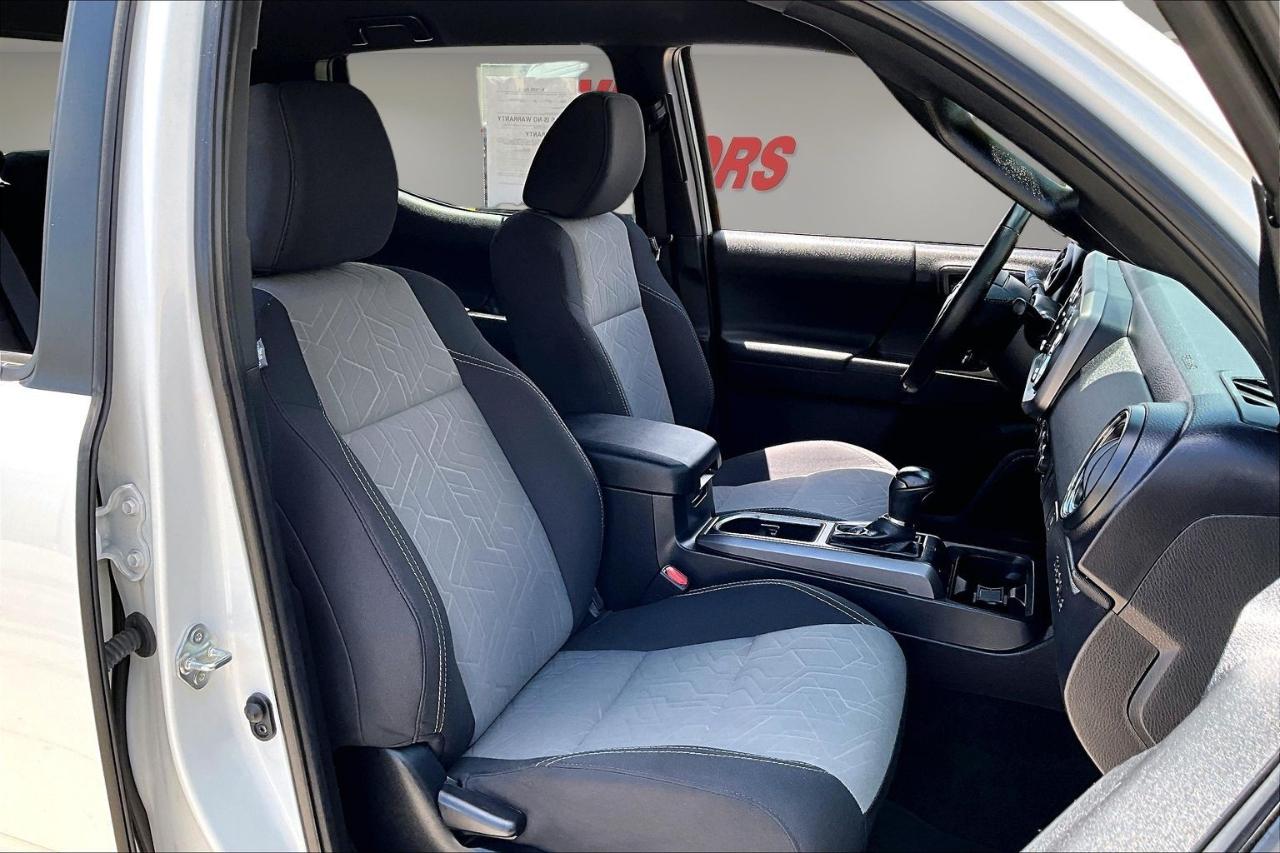 Toyota Tacoma 4WD TRD Sport Double Cab 5' Bed AT (Natl) 2022
