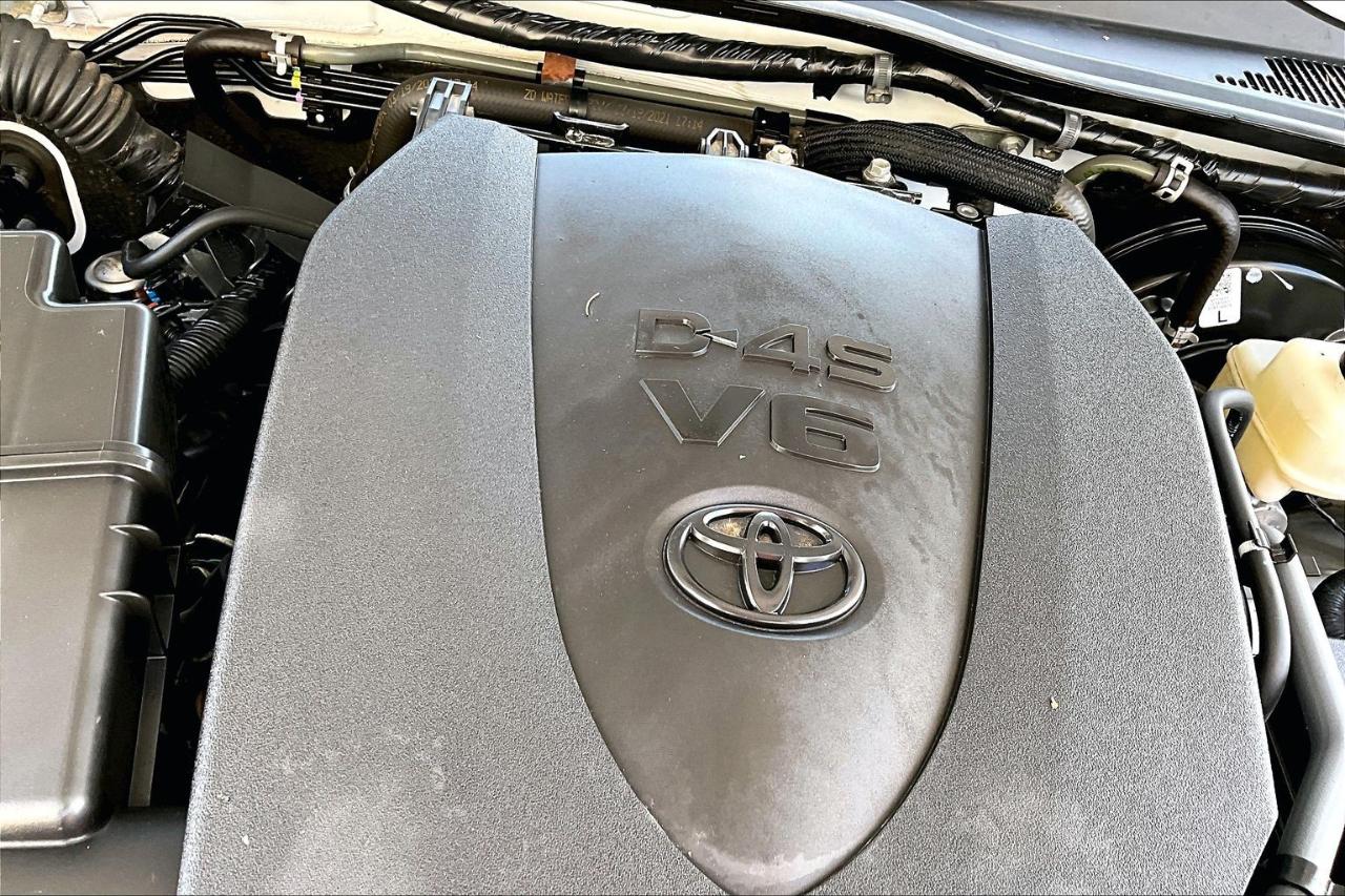 Toyota Tacoma 4WD TRD Sport Double Cab 5' Bed AT (Natl) 2022