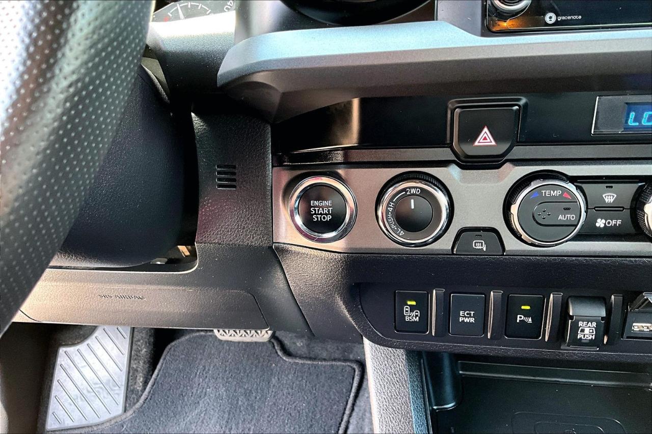 Toyota Tacoma 4WD TRD Sport Double Cab 5' Bed AT (Natl) 2022