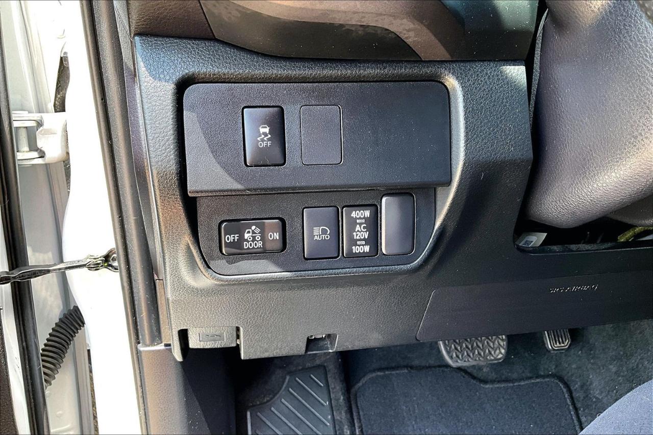 Toyota Tacoma 4WD TRD Sport Double Cab 5' Bed AT (Natl) 2022