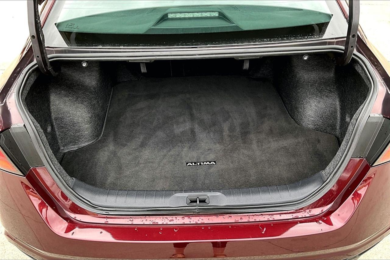 Nissan Altima SV FWD 2025
