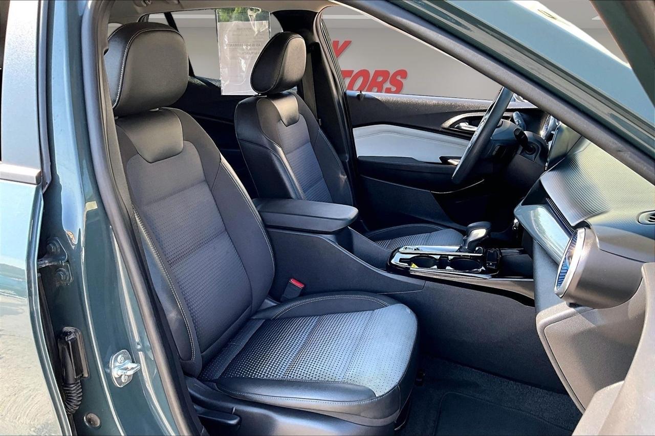 Chevrolet Trax FWD 4dr LT 2025