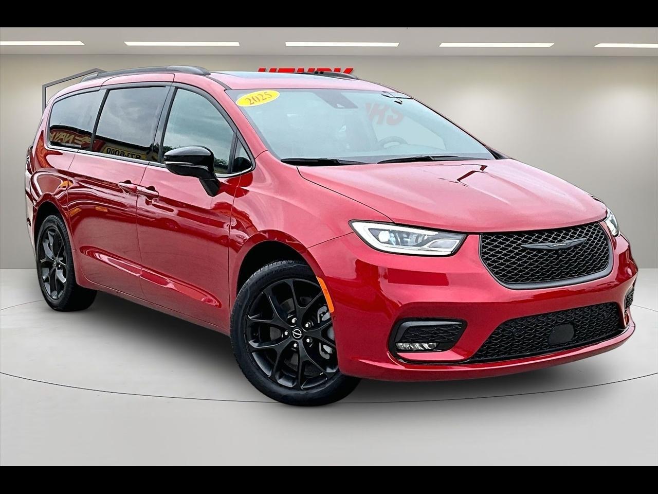 2025 Chrysler Pacifica Limited AWD