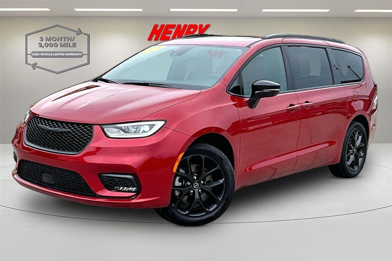 Chrysler Pacifica Limited AWD 2025
