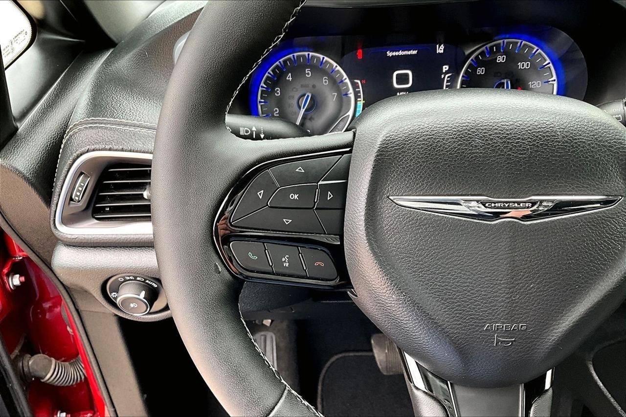 Chrysler Pacifica Limited AWD 2025