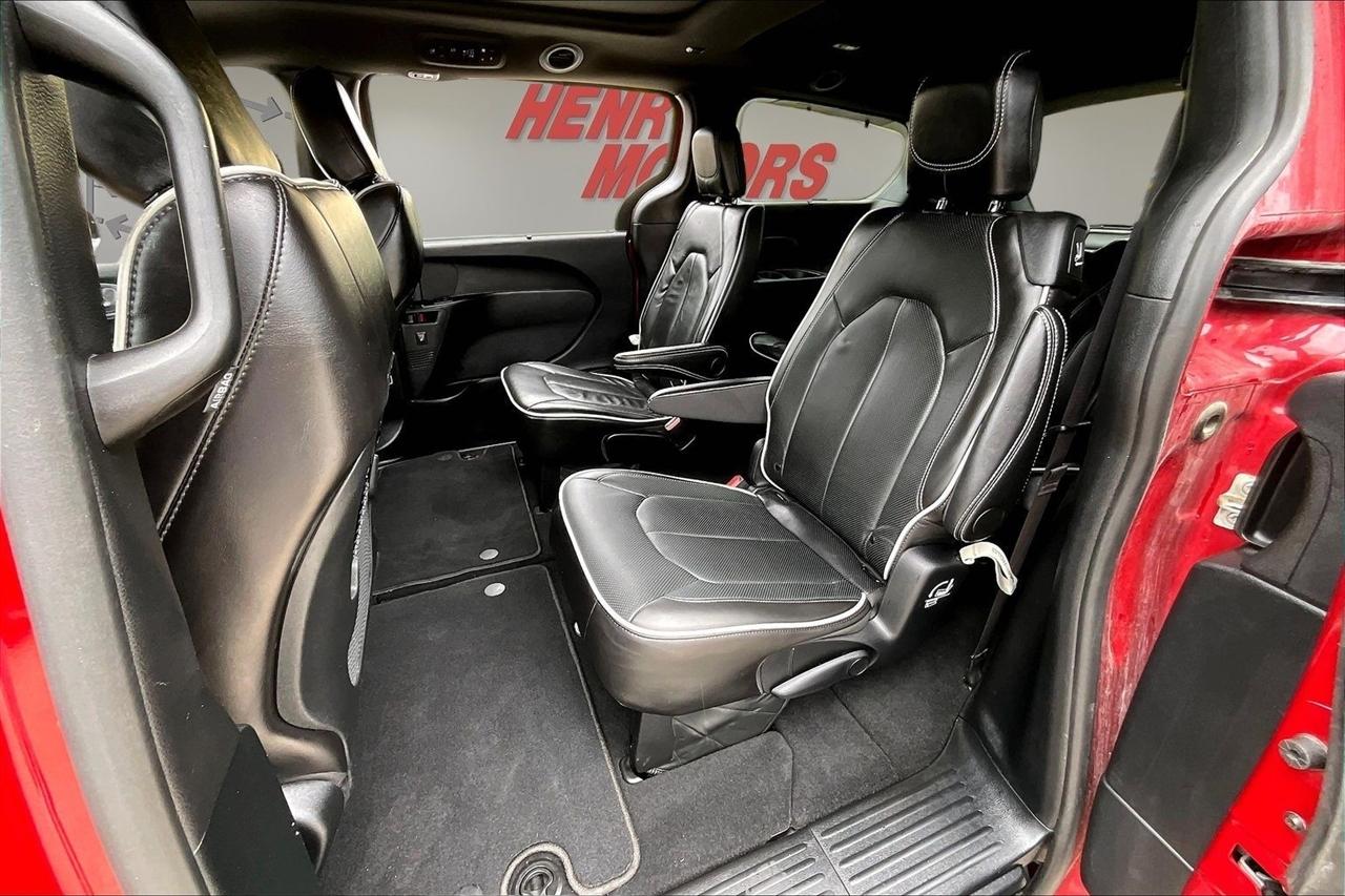 Chrysler Pacifica Limited AWD 2025