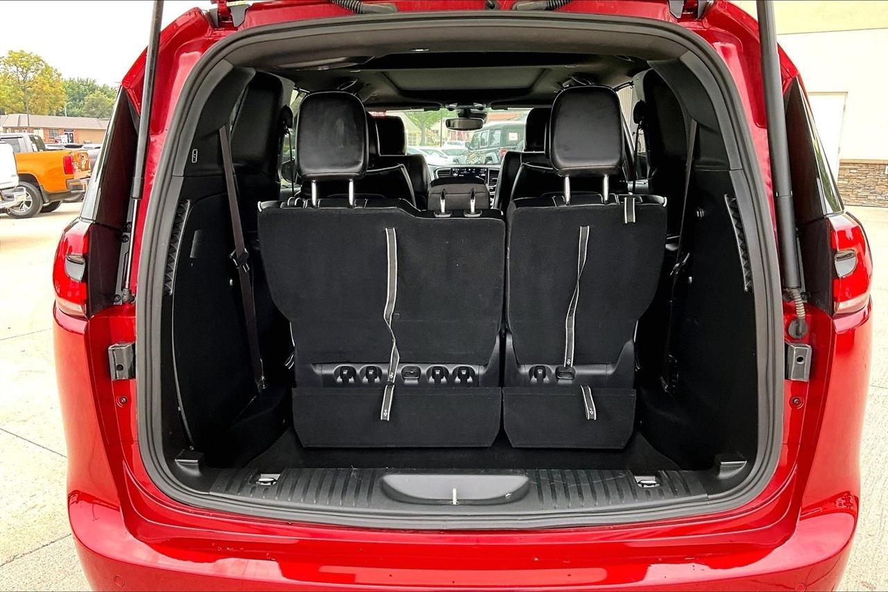 Chrysler Pacifica Limited AWD 2025