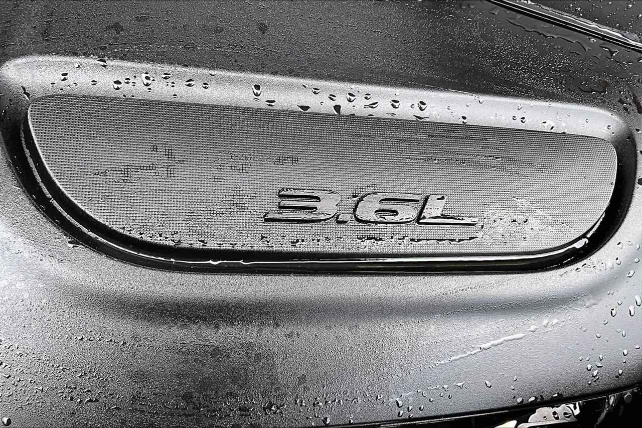 Chrysler Pacifica Limited AWD 2025