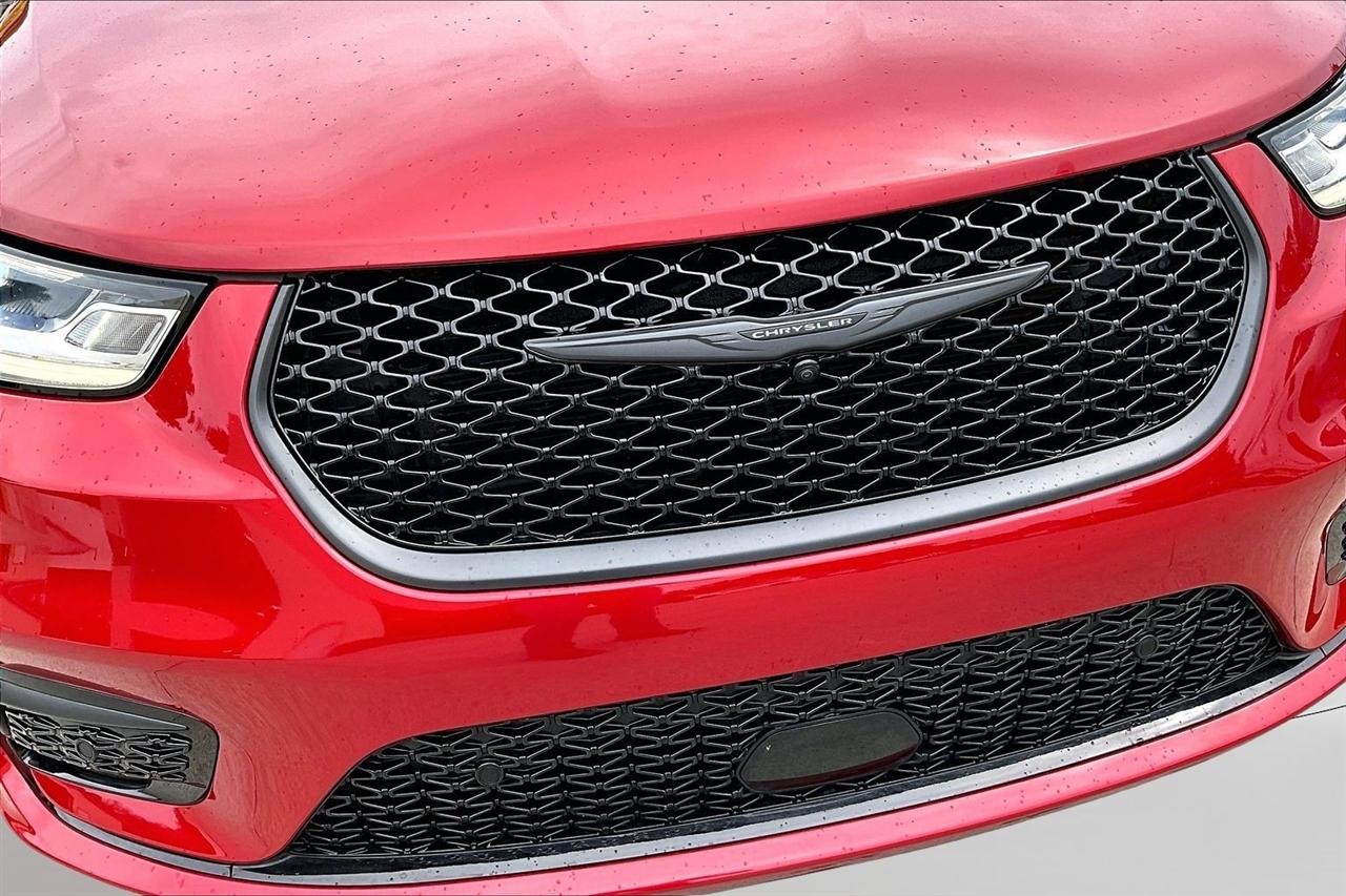 Chrysler Pacifica Limited AWD 2025