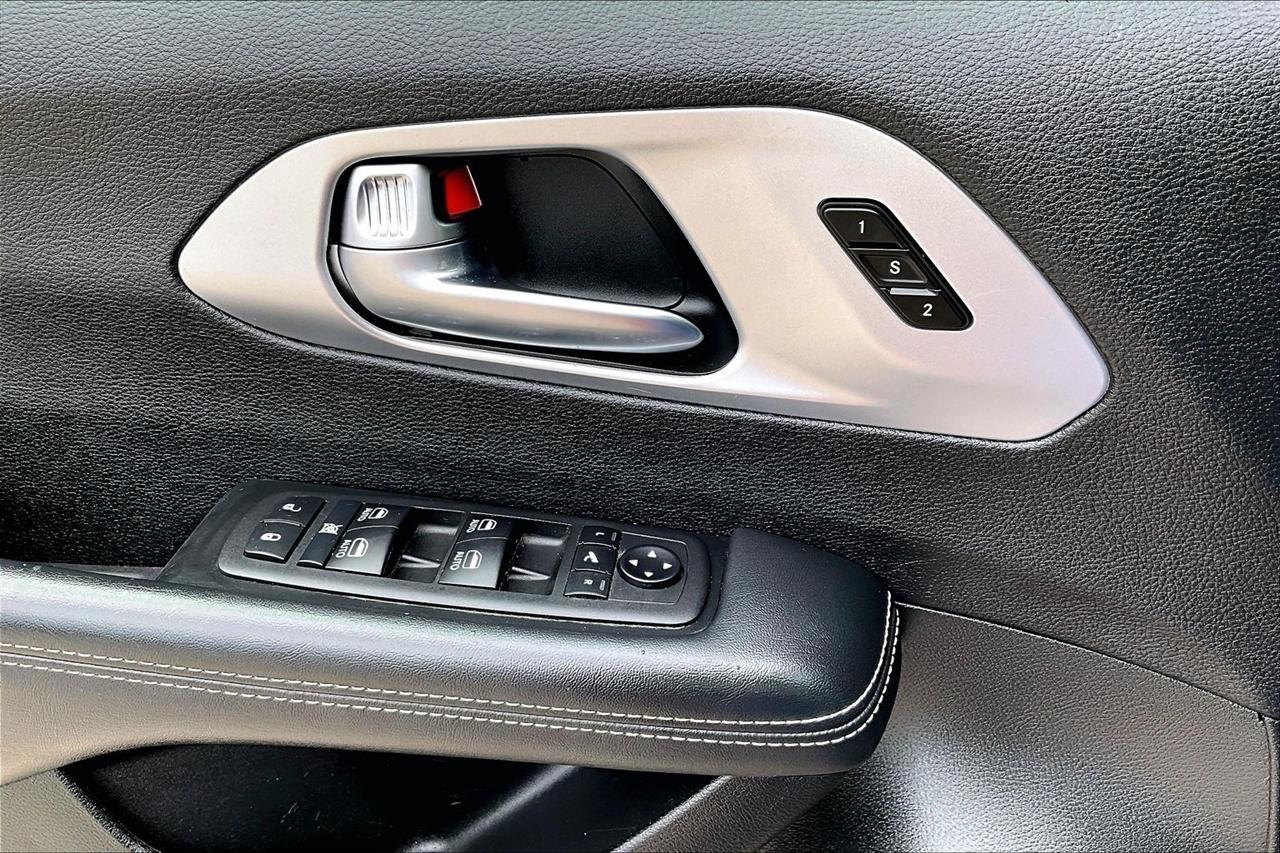 Chrysler Pacifica Limited AWD 2025