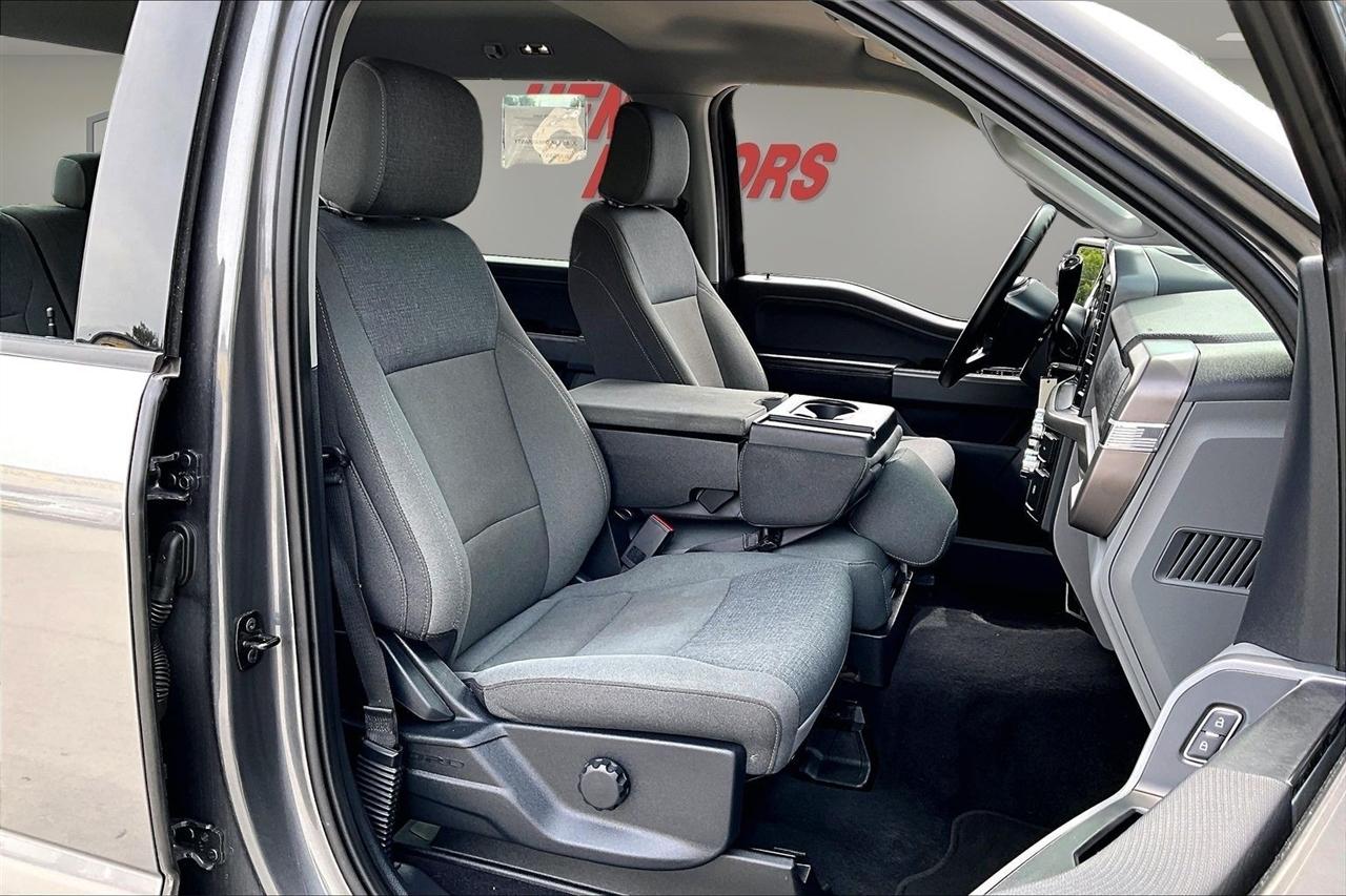 Ford F-150 XLT 4WD SuperCrew 5.5' Box 2025