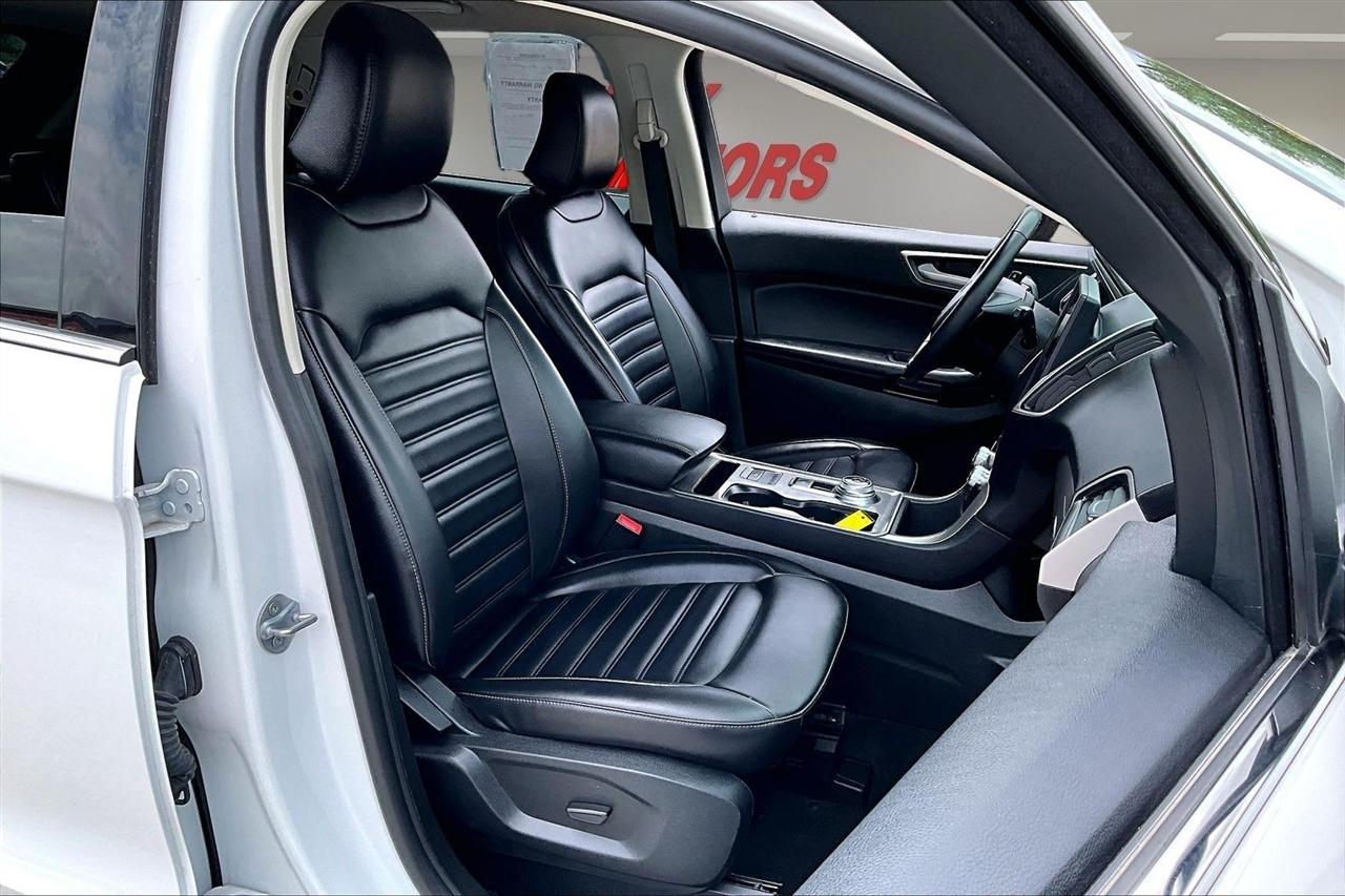 Ford Edge SEL AWD 2024
