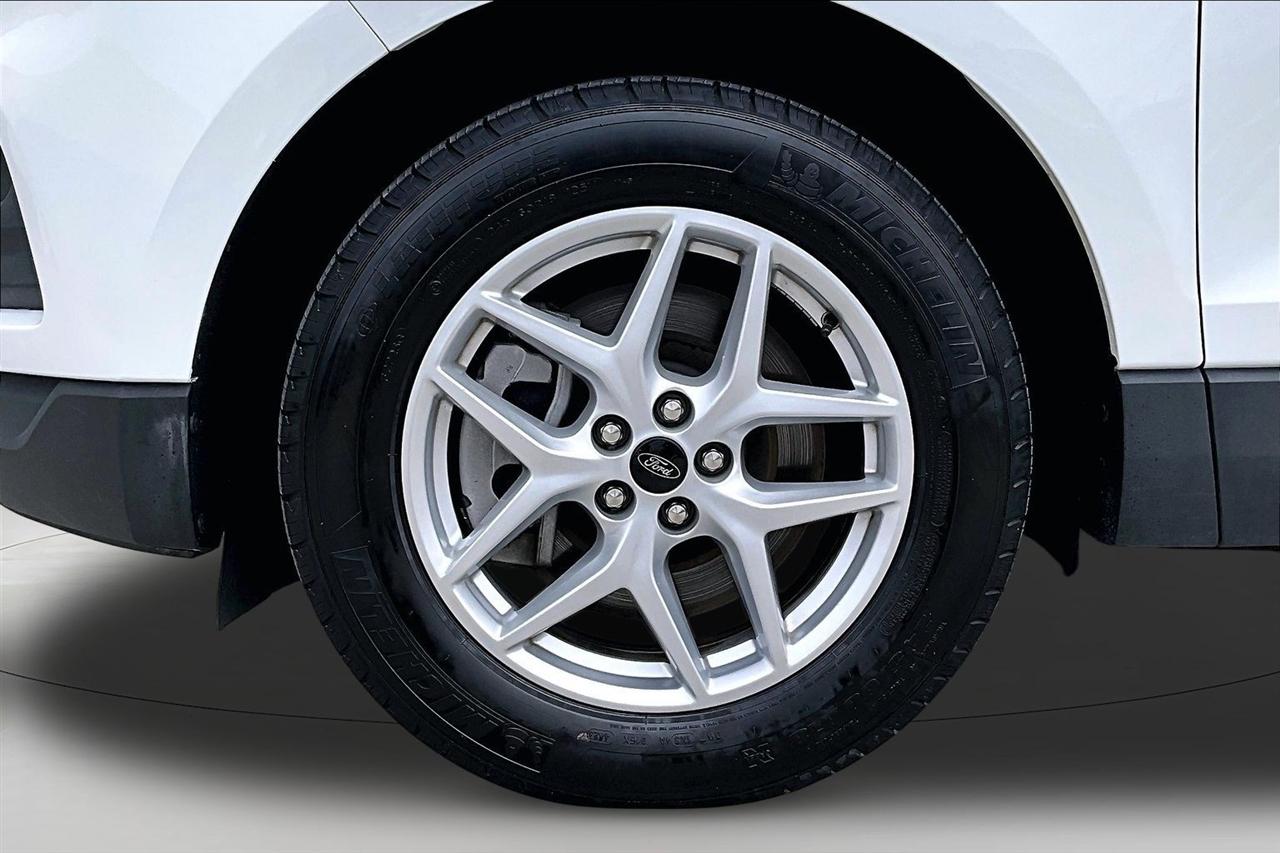 Ford Edge SEL AWD 2024