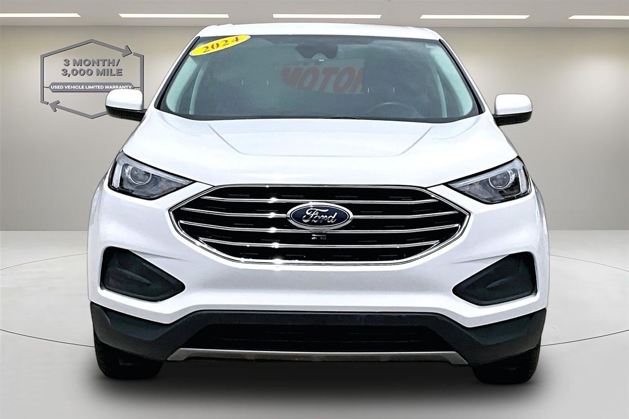 Ford Edge photo 2