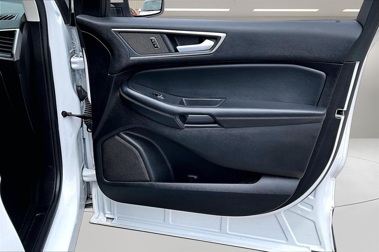 Ford Edge photo 28