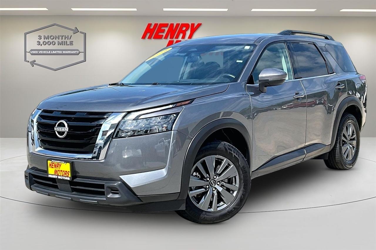 Nissan Pathfinder SV 4WD 2024