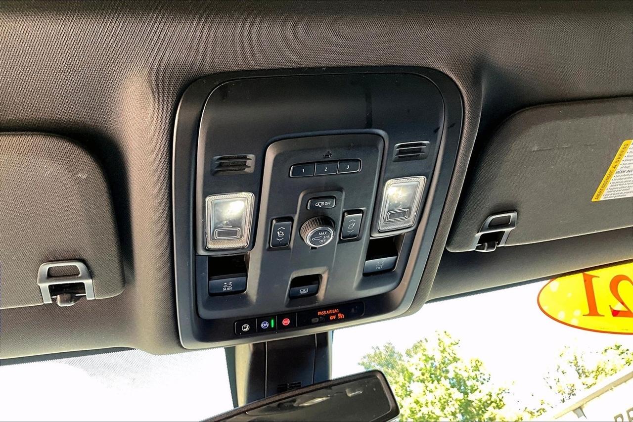 Chevrolet Tahoe 4WD 4dr Z71 2021