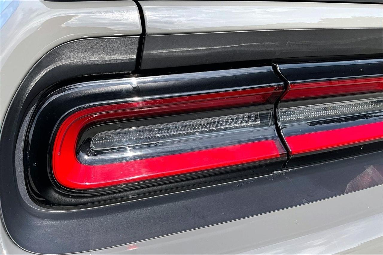 Dodge Challenger  2018
