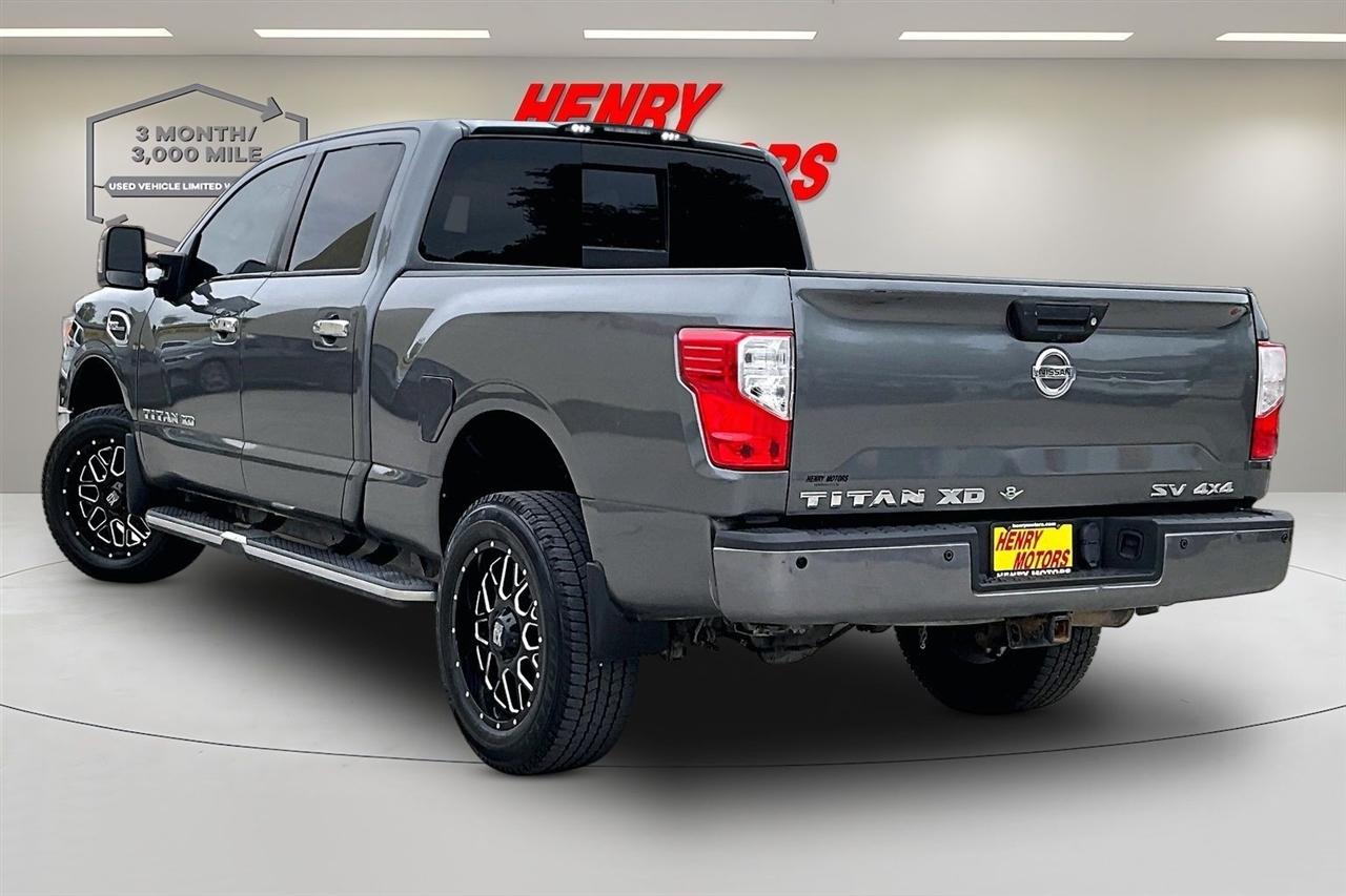 Nissan Titan XD 4WD Crew Cab SV Gas 2016