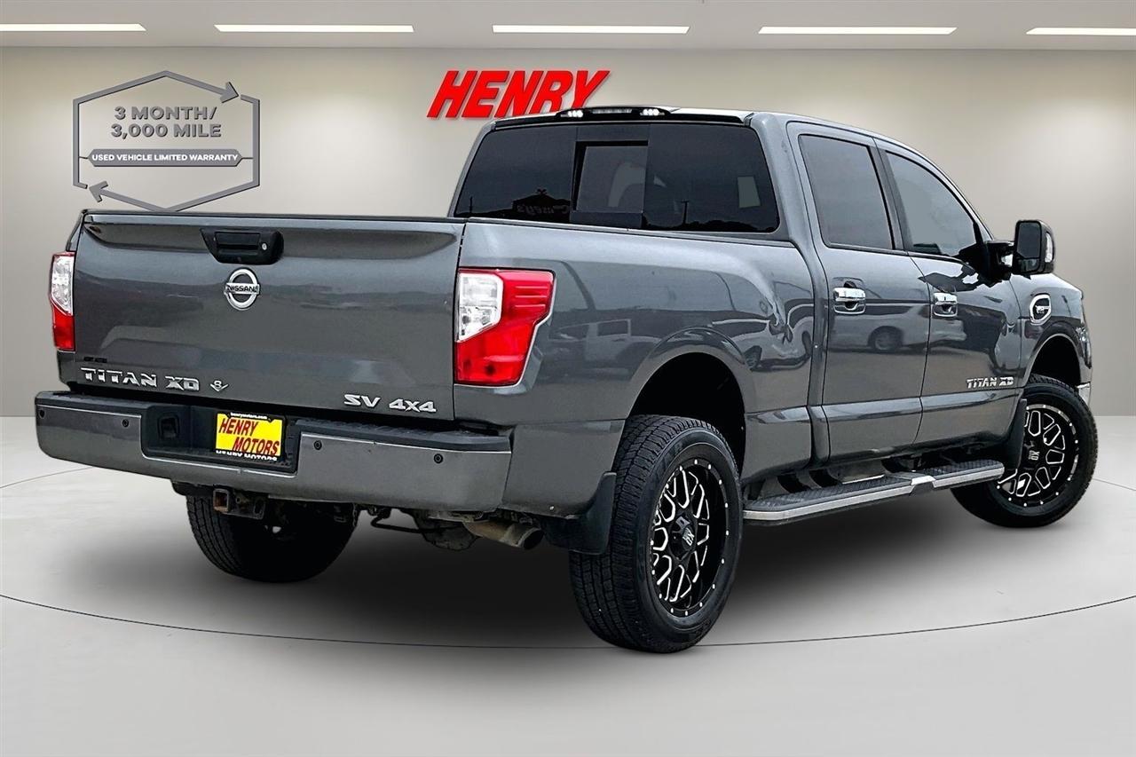 Nissan Titan XD 4WD Crew Cab SV Gas 2016
