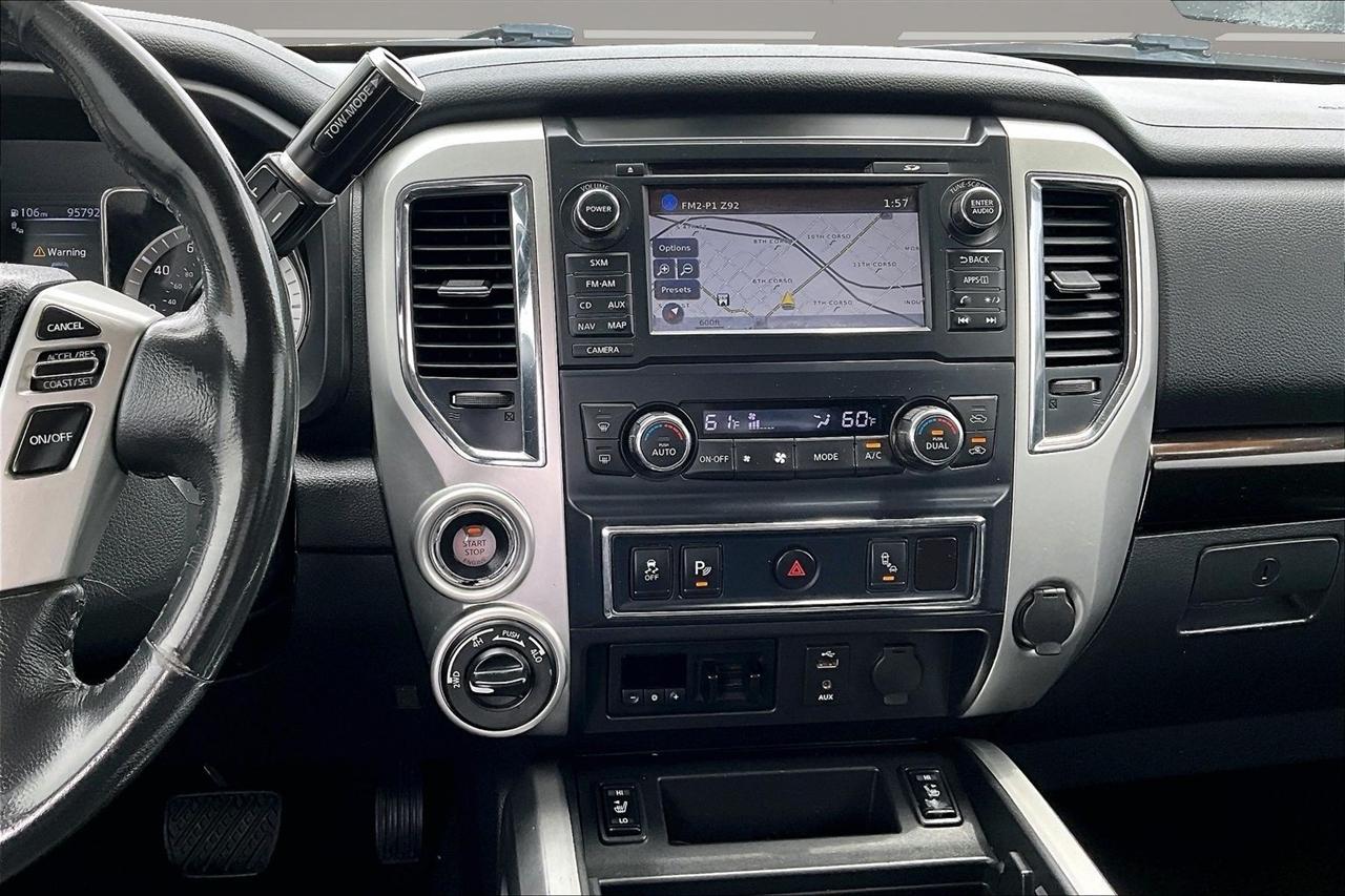 Nissan Titan XD 4WD Crew Cab SV Gas 2016