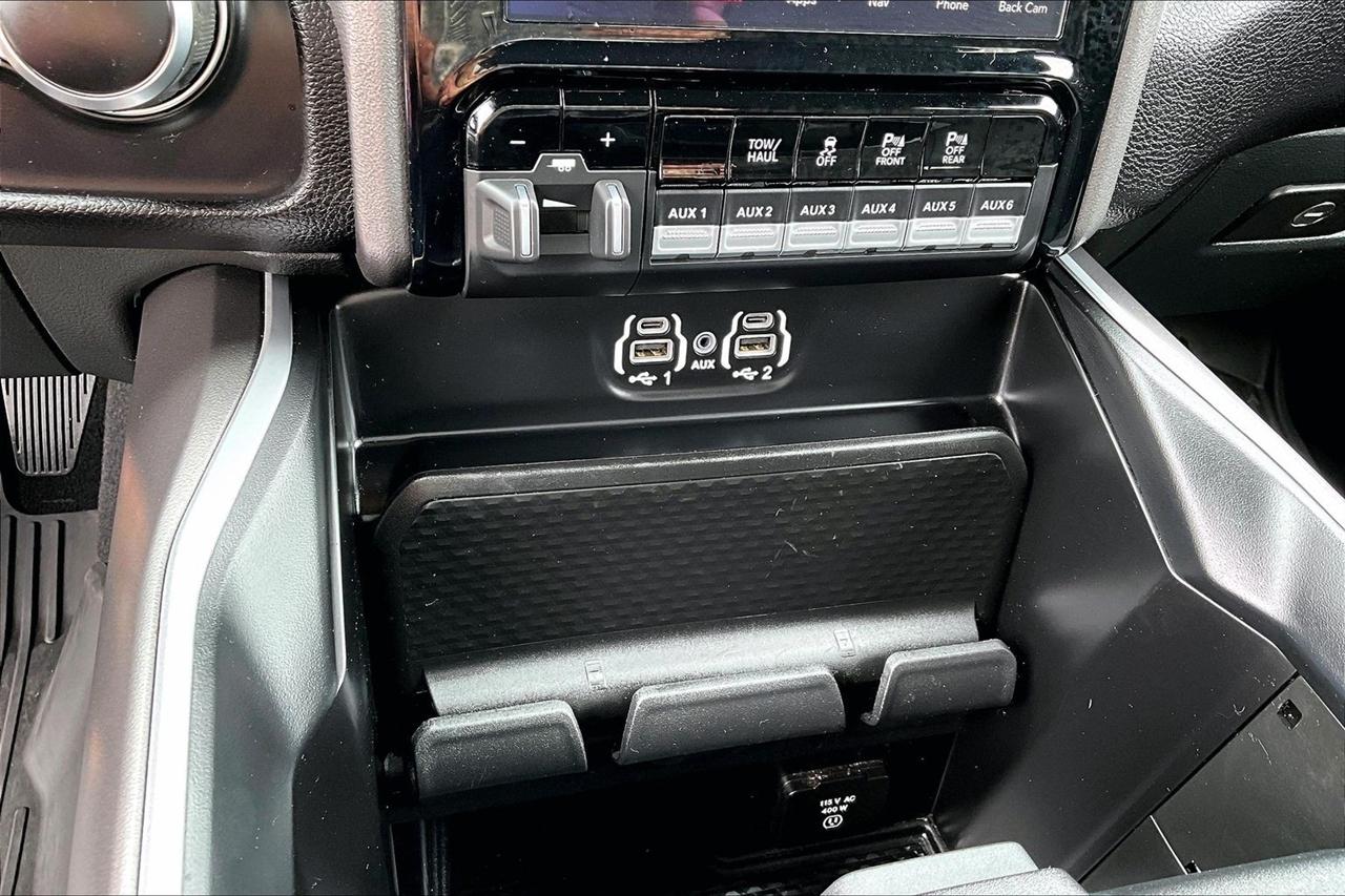 RAM 2500 Big Horn 4x4 Crew Cab 6'4" Box 2021