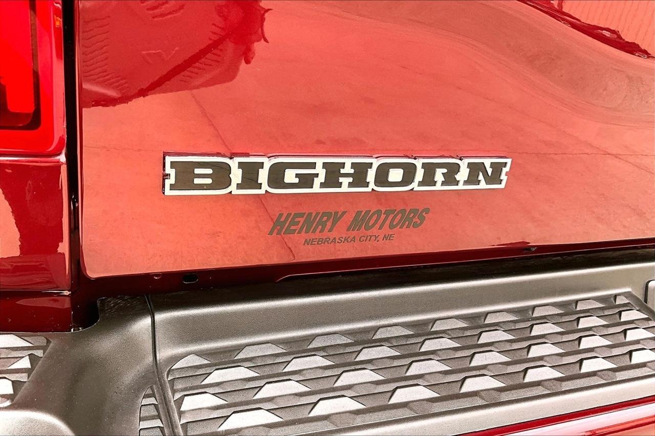 RAM 2500 Big Horn 4x4 Crew Cab 6'4" Box 2021
