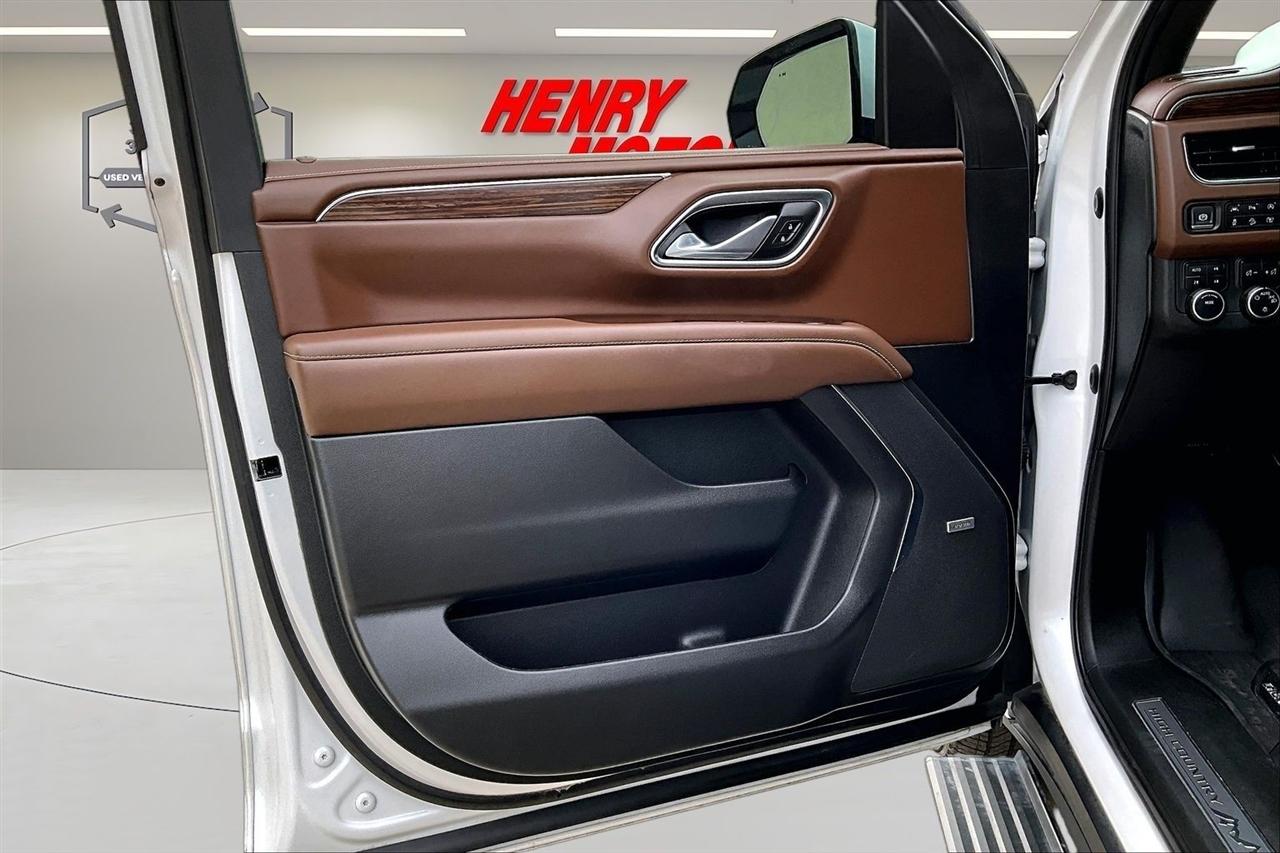 Chevrolet Tahoe 4WD 4dr High Country 2023