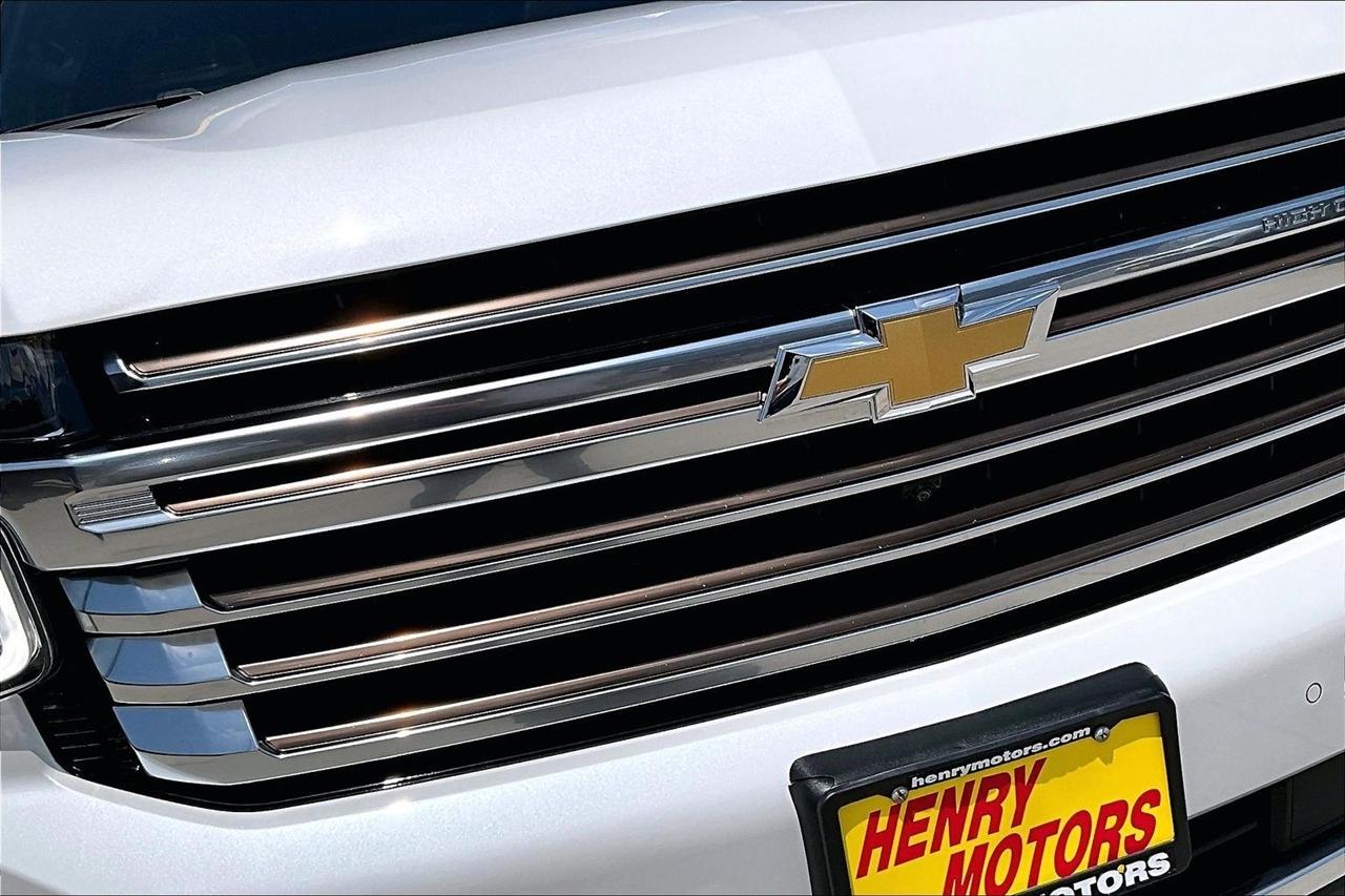 Chevrolet Suburban 4WD 4dr High Country 2023
