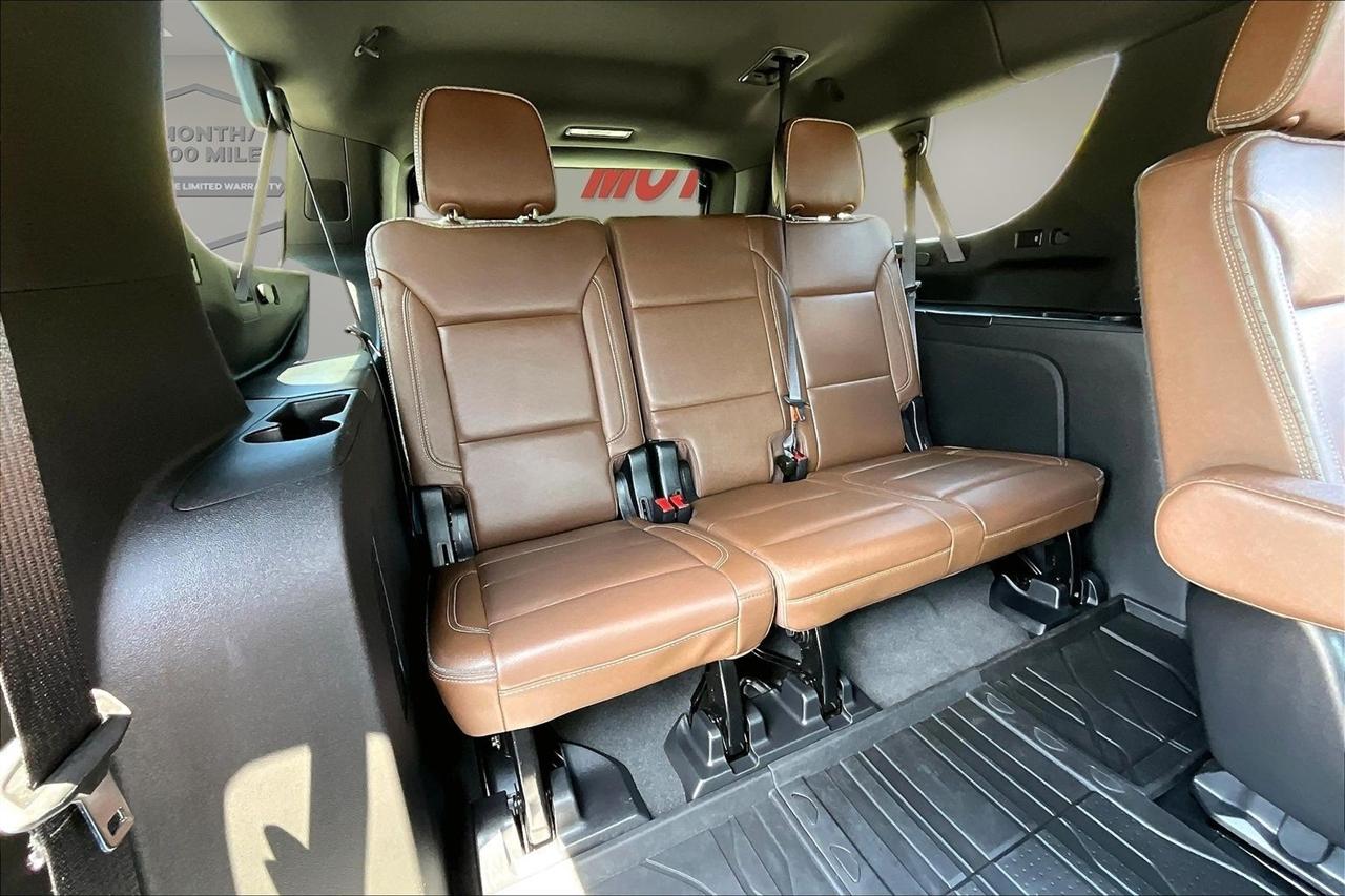 Chevrolet Suburban 4WD 4dr High Country 2023