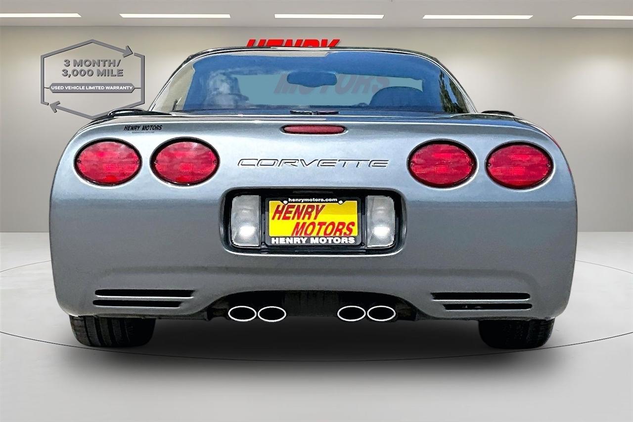 Chevrolet Corvette  2004