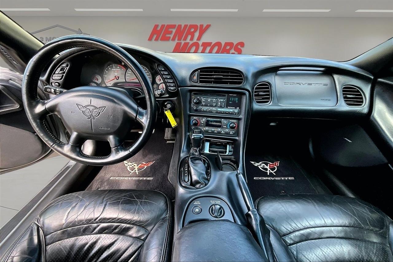 Chevrolet Corvette  2004