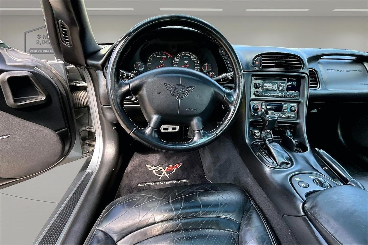 Chevrolet Corvette  2004