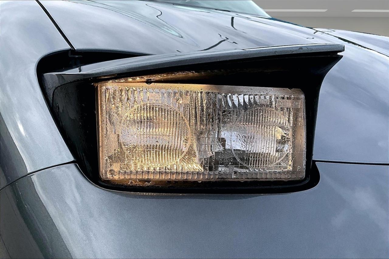 Chevrolet Corvette  2004