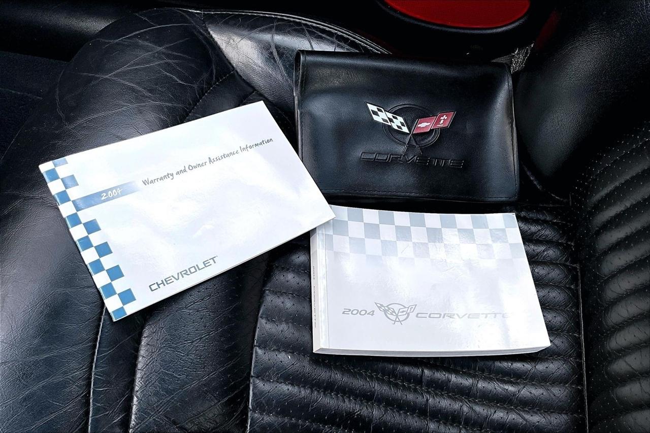 Chevrolet Corvette  2004