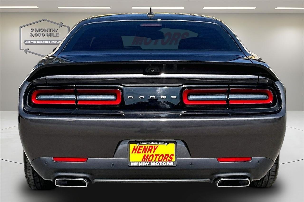 Dodge Challenger  2020