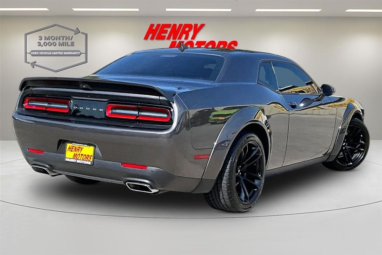 Dodge Challenger  2020