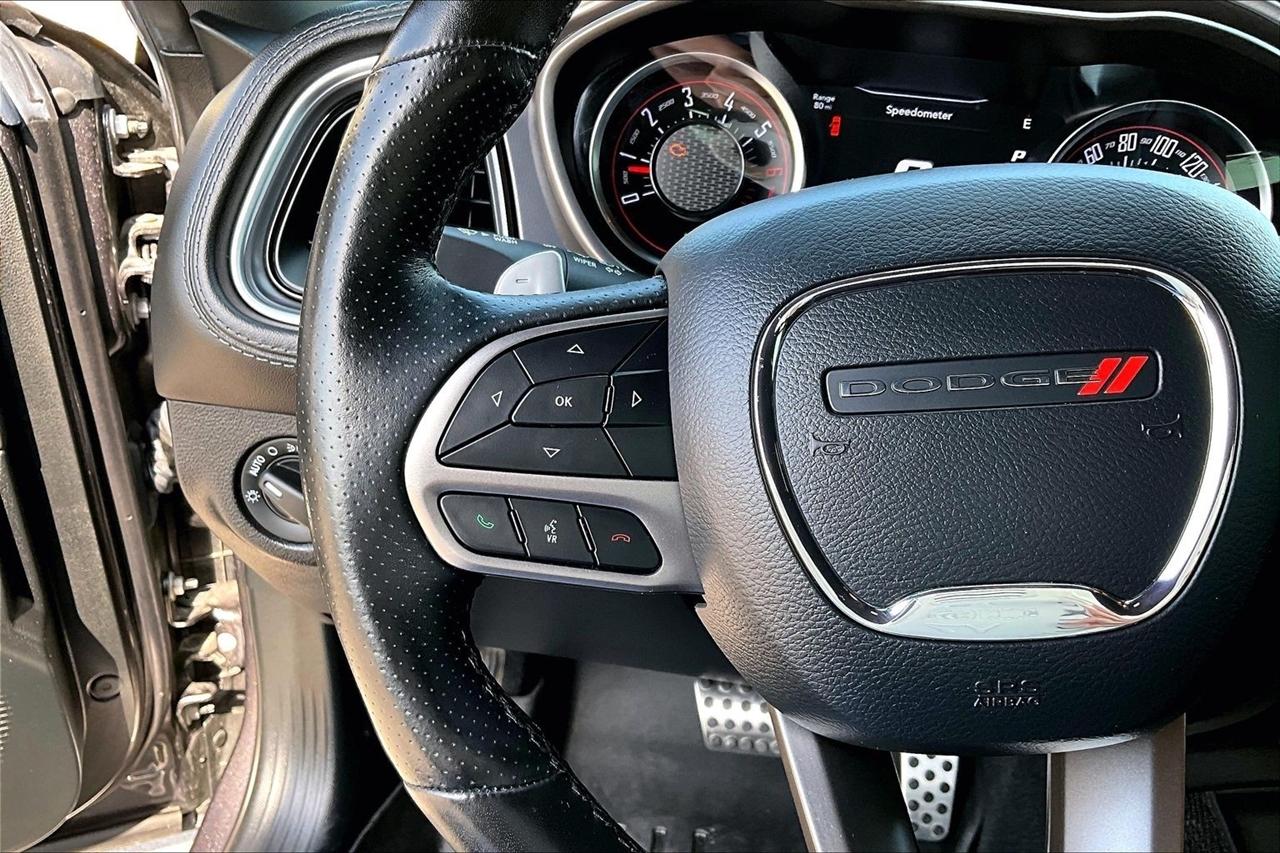 Dodge Challenger  2020