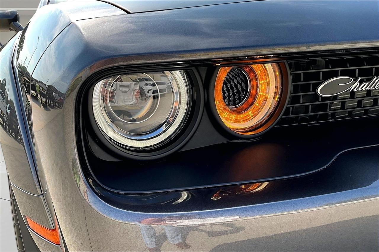 Dodge Challenger  2020