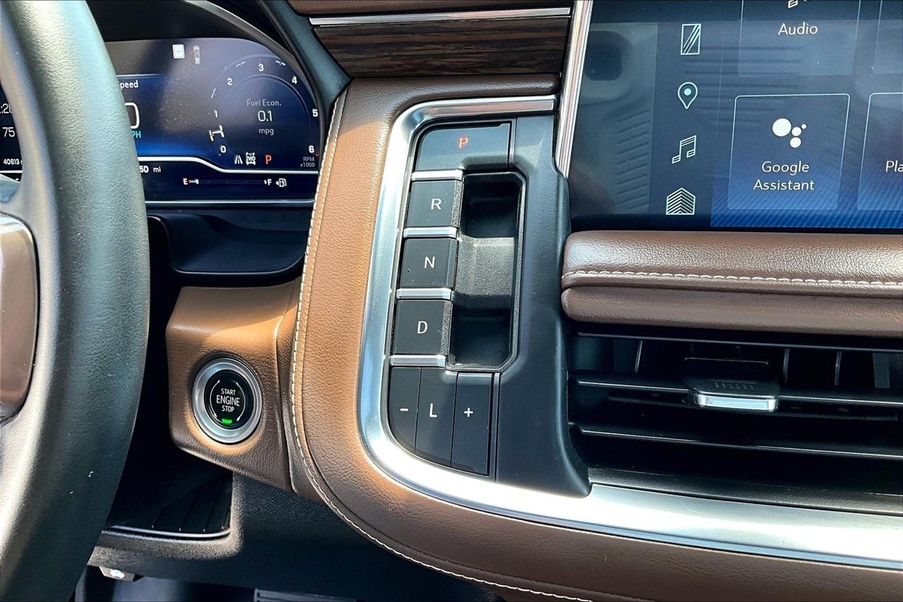 Chevrolet Suburban 4WD 4dr High Country 2023