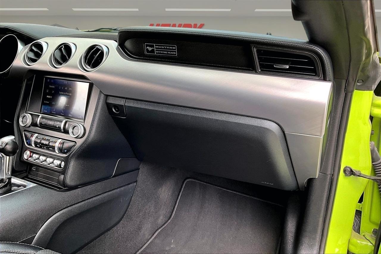 Ford Mustang  2020