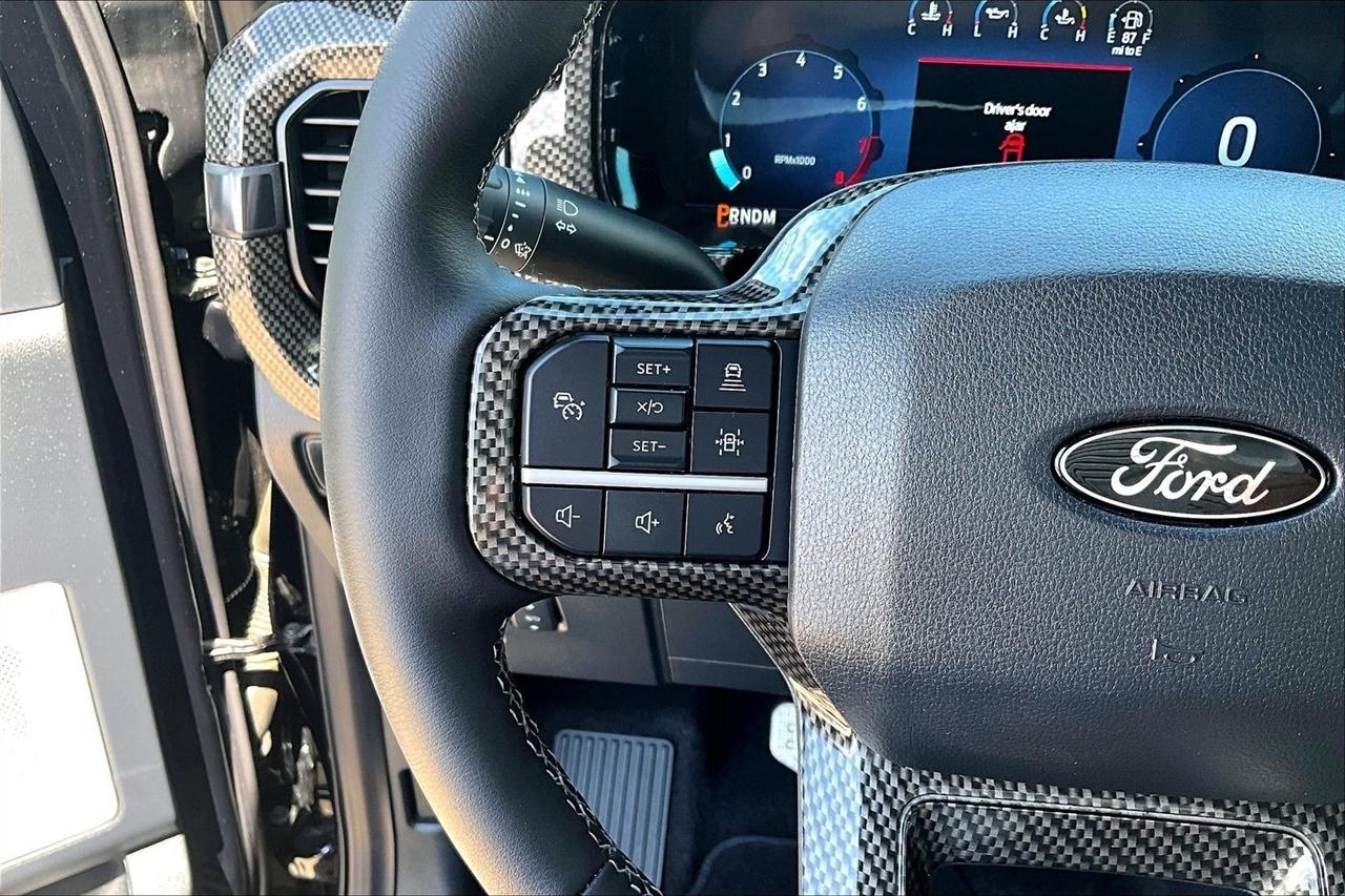 Ford F-150  2025